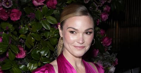 Julia Stiles reveals baby No. 3, talks directorial debut